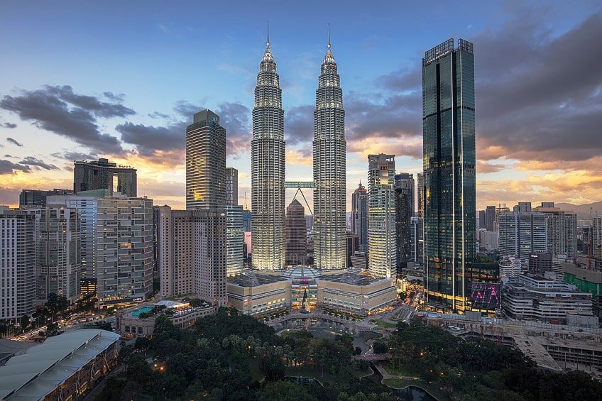 petronas twin towers in kuala lumpur