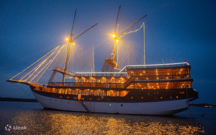 sailor dinner cruise by phinisi cruise sailor dinner cruise by phinisi cruise